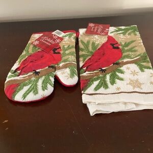 Festive Cardinal Oven Mitt and Kitchen Towel Set